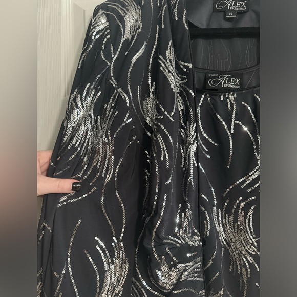 Alex Evenings Two Piece Sequin Set Blouse Color Smoke 2X NWT - Picture 3 of 7